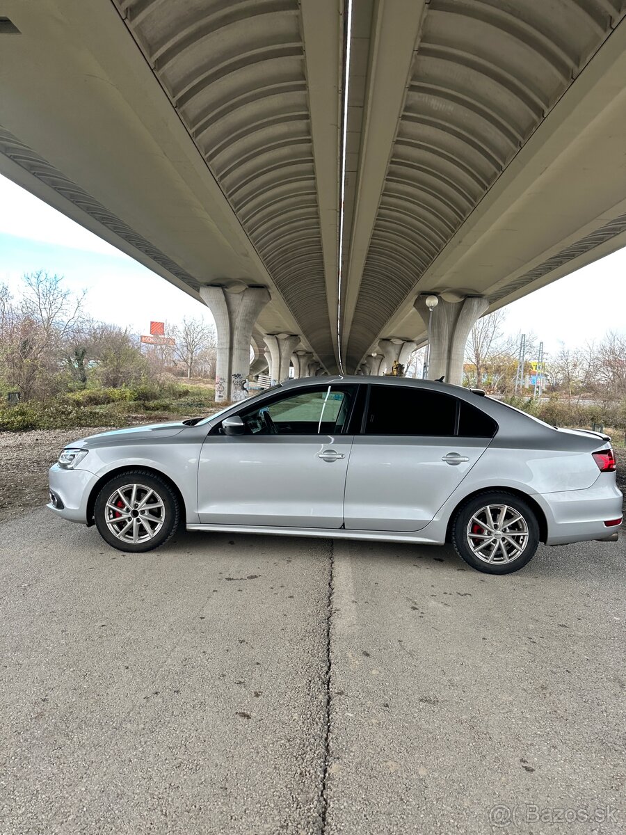 Volkswagen JETTA MK6 - STK do 05/2027, vymené rozvody - 5