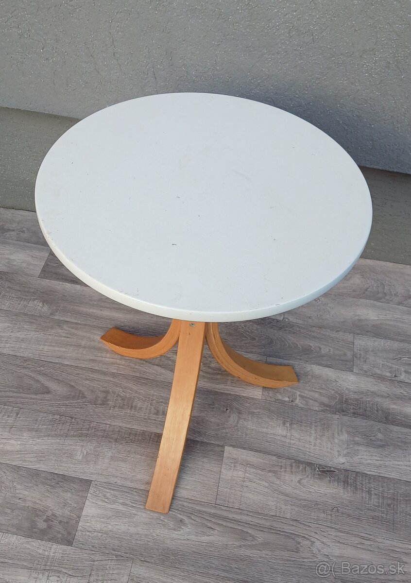 Stolík okrúhly na kávičku. - 5