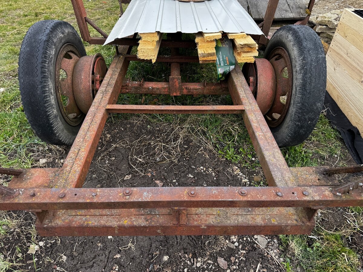 Vlečku na drevo staršiu - 5