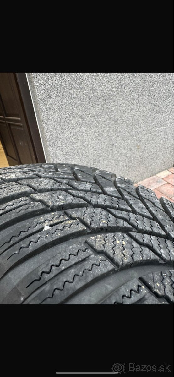 Predám kolesa 255/60R18 originál vw - 5