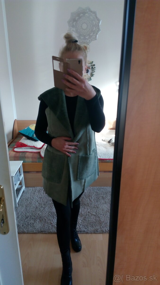 Teplá dámska vesta s kapucnou S-M - 5