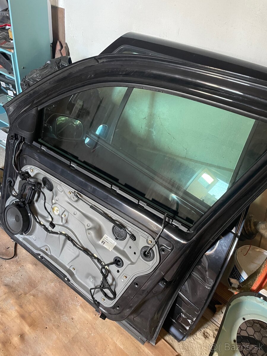 Golf 4 hatchback dvere - 5