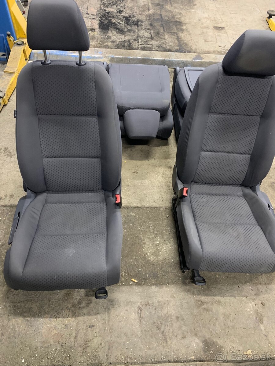 Sedačky z vw touran - 5