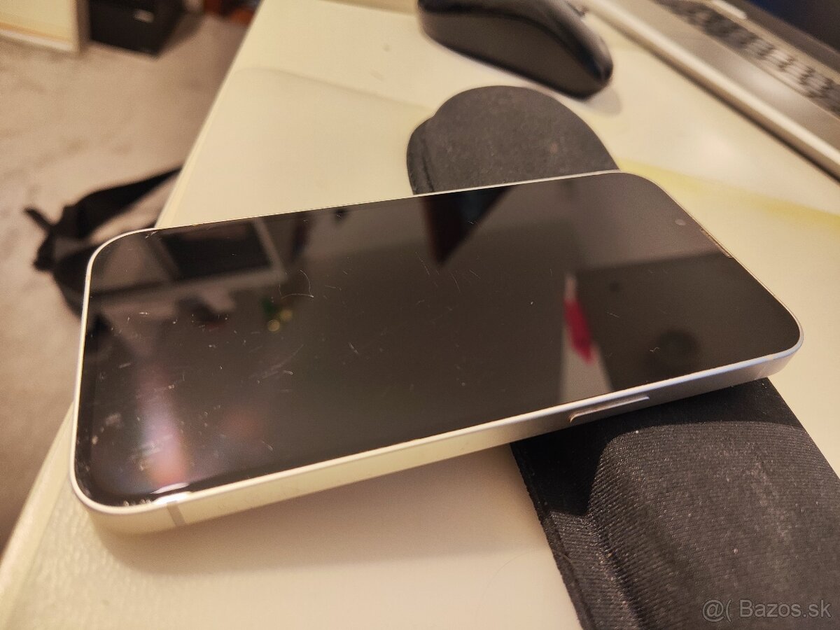 iPhone 13 256 GB Biely - 5