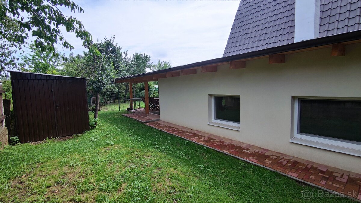 2i dom, apartmán, byt 44m2+terasa 15m2 s trávnikom 135m2 - 5