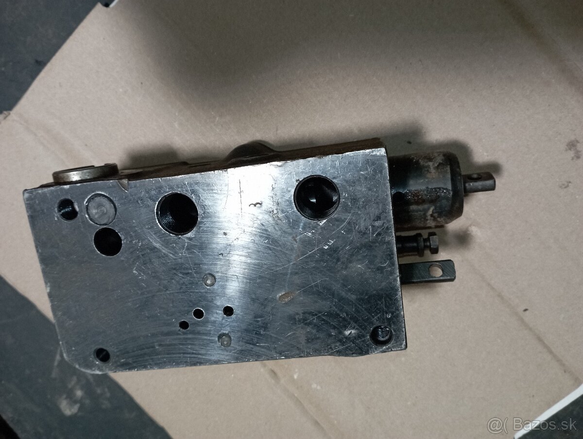 Kocka hydrauliky Zetor - 5