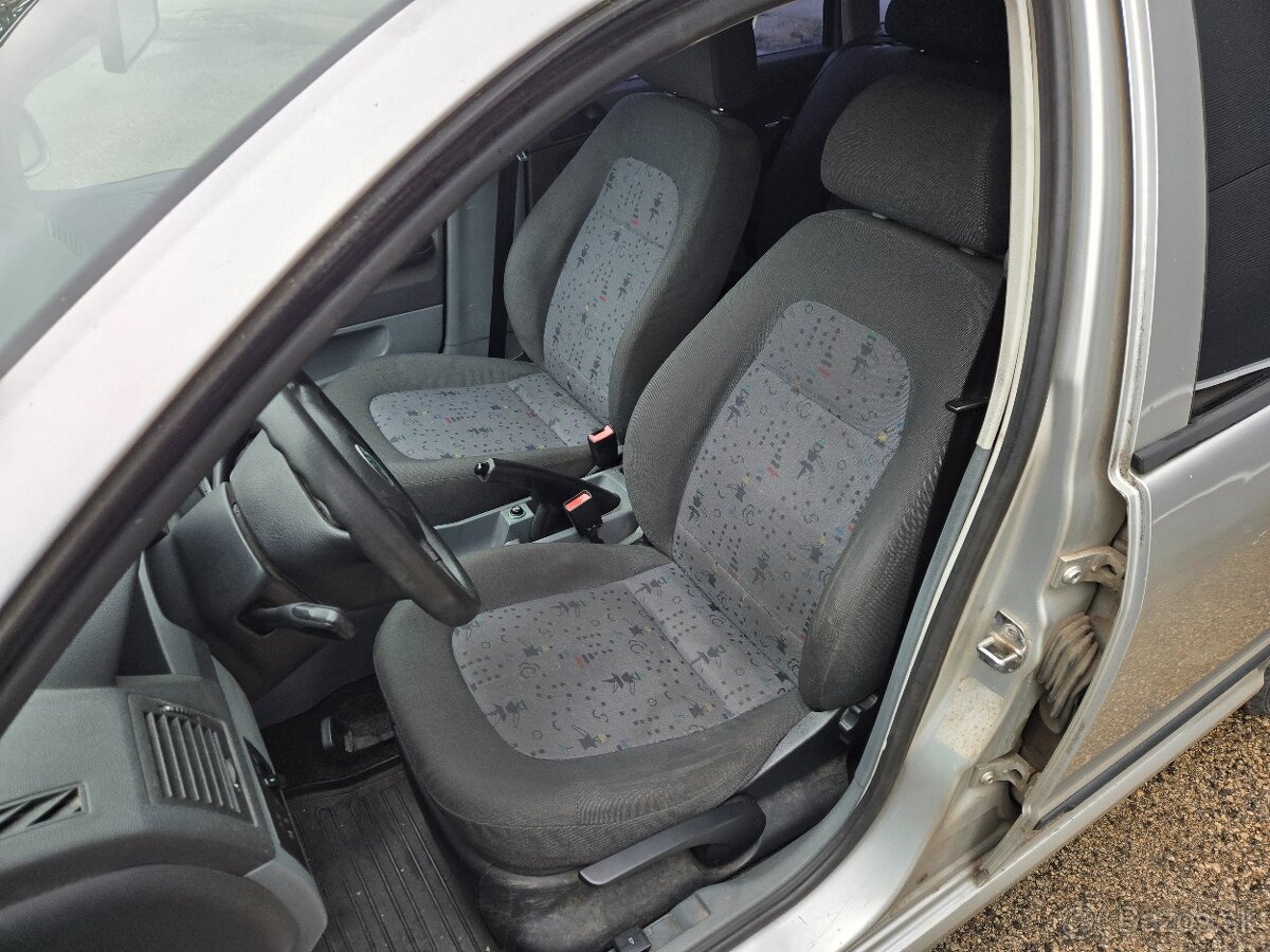 Škoda Fabia Combi 1.2 HTP _ 170 000km - 5