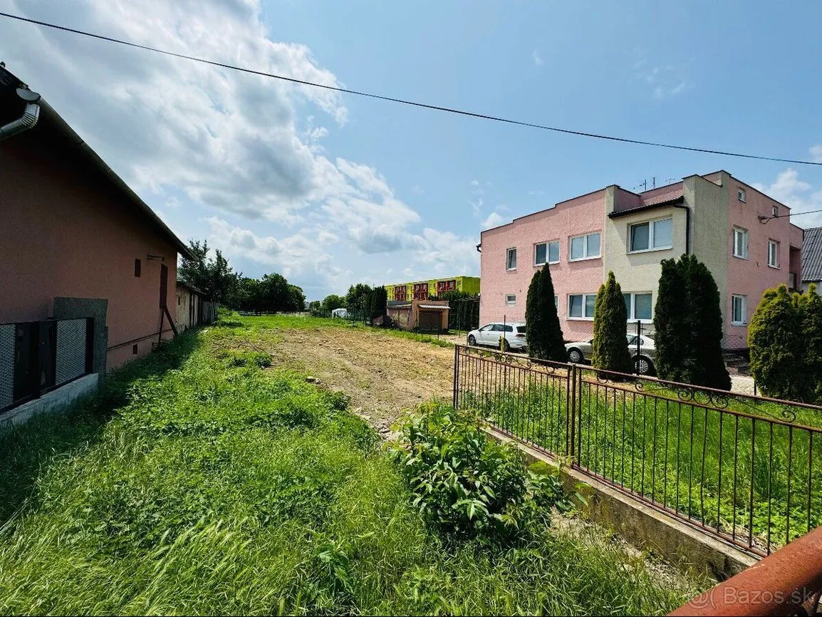 Pozemok na výstavbu dvoch rodinných domov – 1650 m² - 5