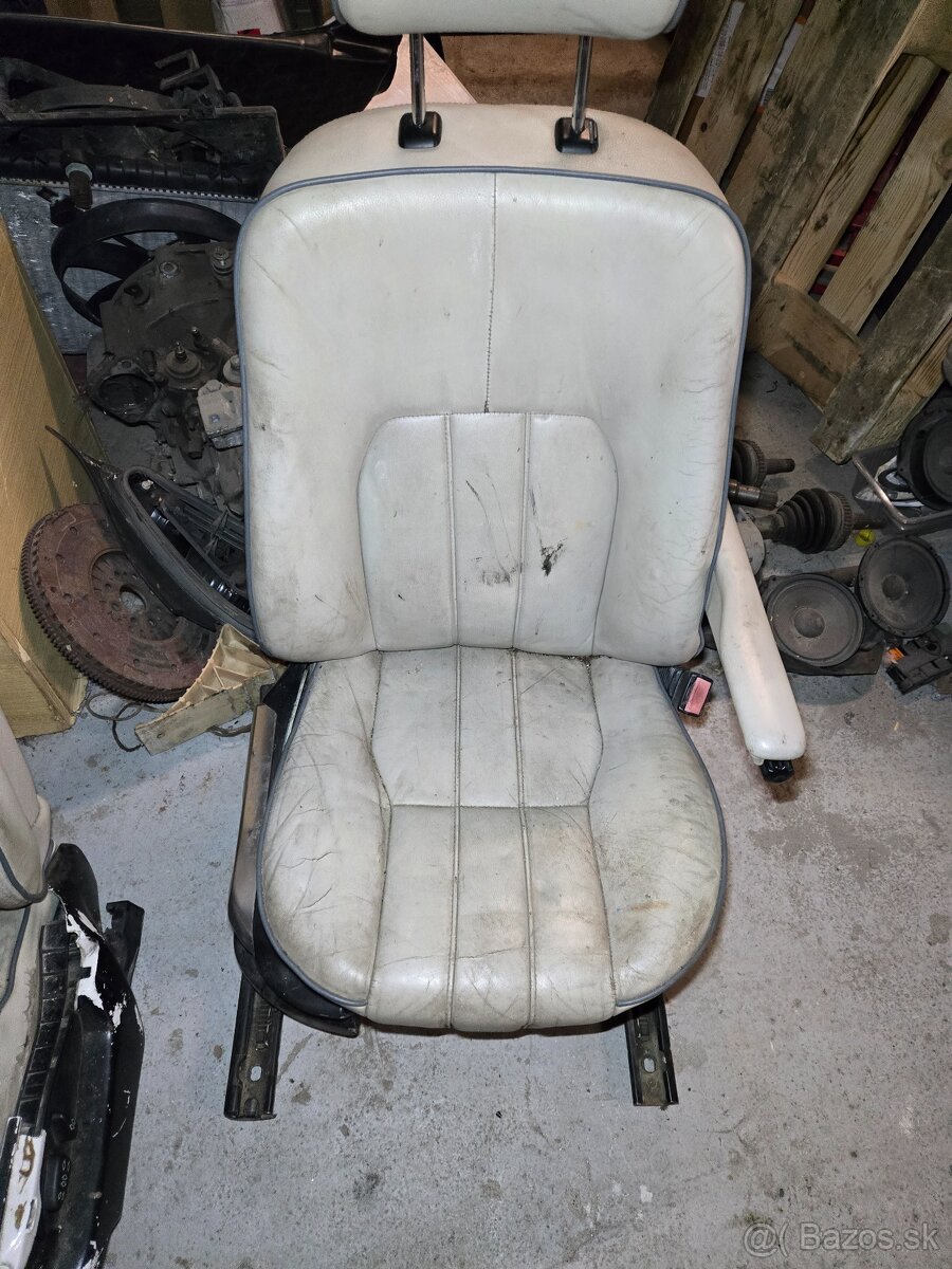 Rozpredám na diely _ Range rover - 5