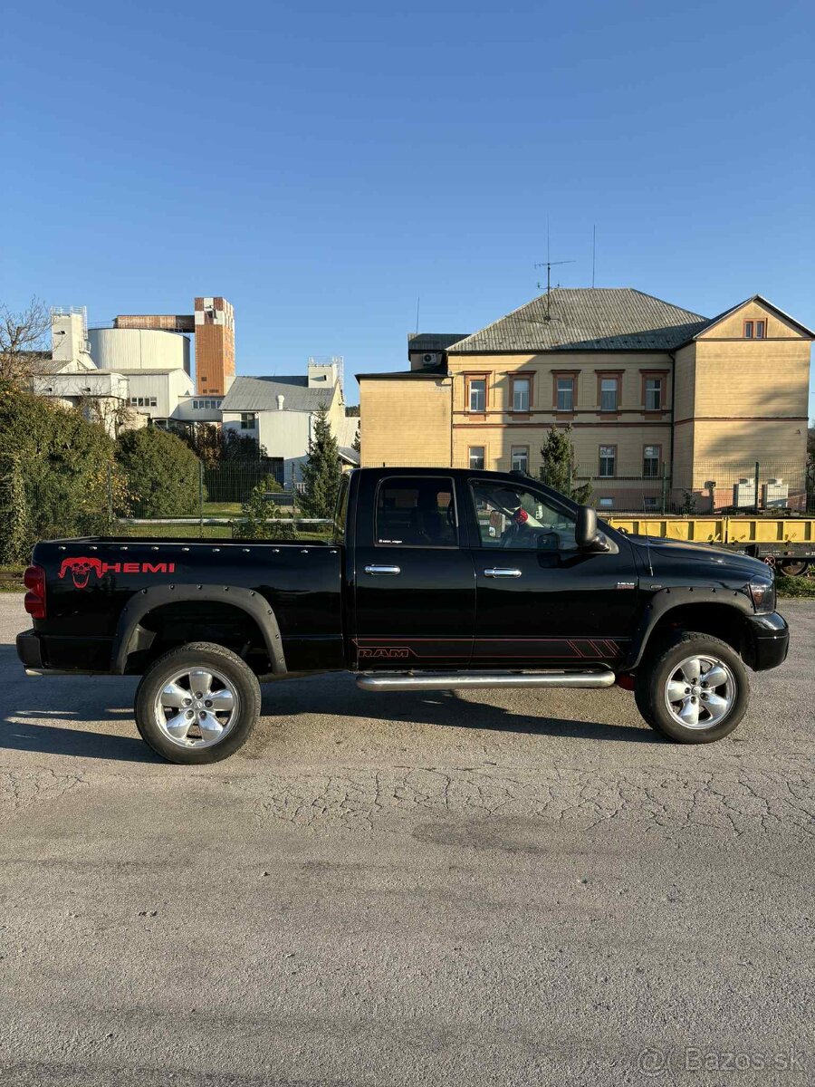 Dodge Ram 1500 5.7hemi 2007
