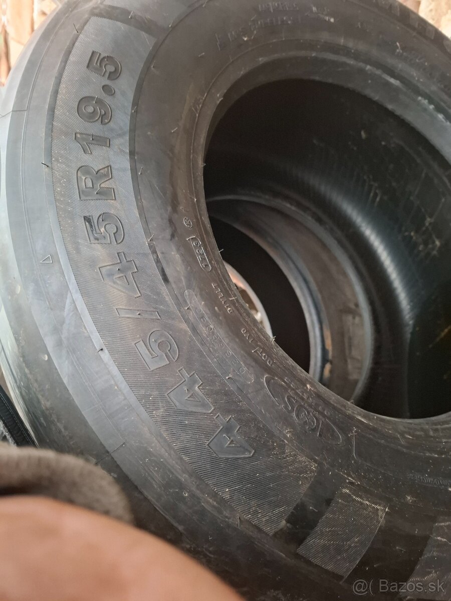 445/45 R19,5 KUMHO KLT23 (NOVÁ 1-KUS) - 5