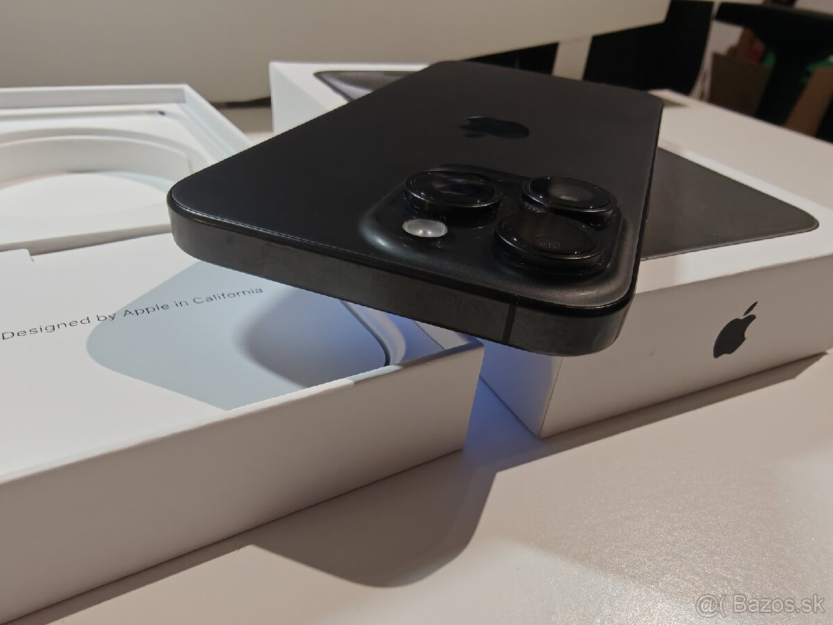 Apple iPhone 15 Pro Max 256GB - 5