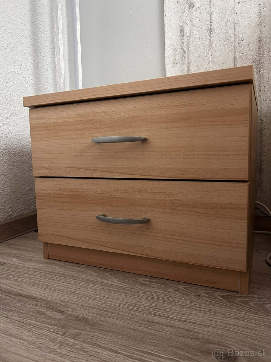 Postel + dva nočne stoliky - 5