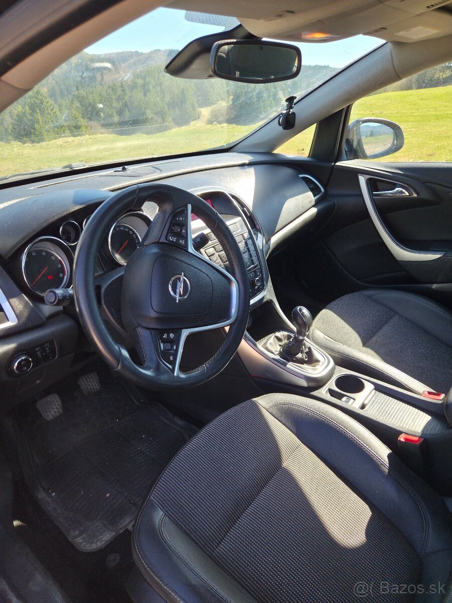Opel Astra J 1.4 Turbo - 5