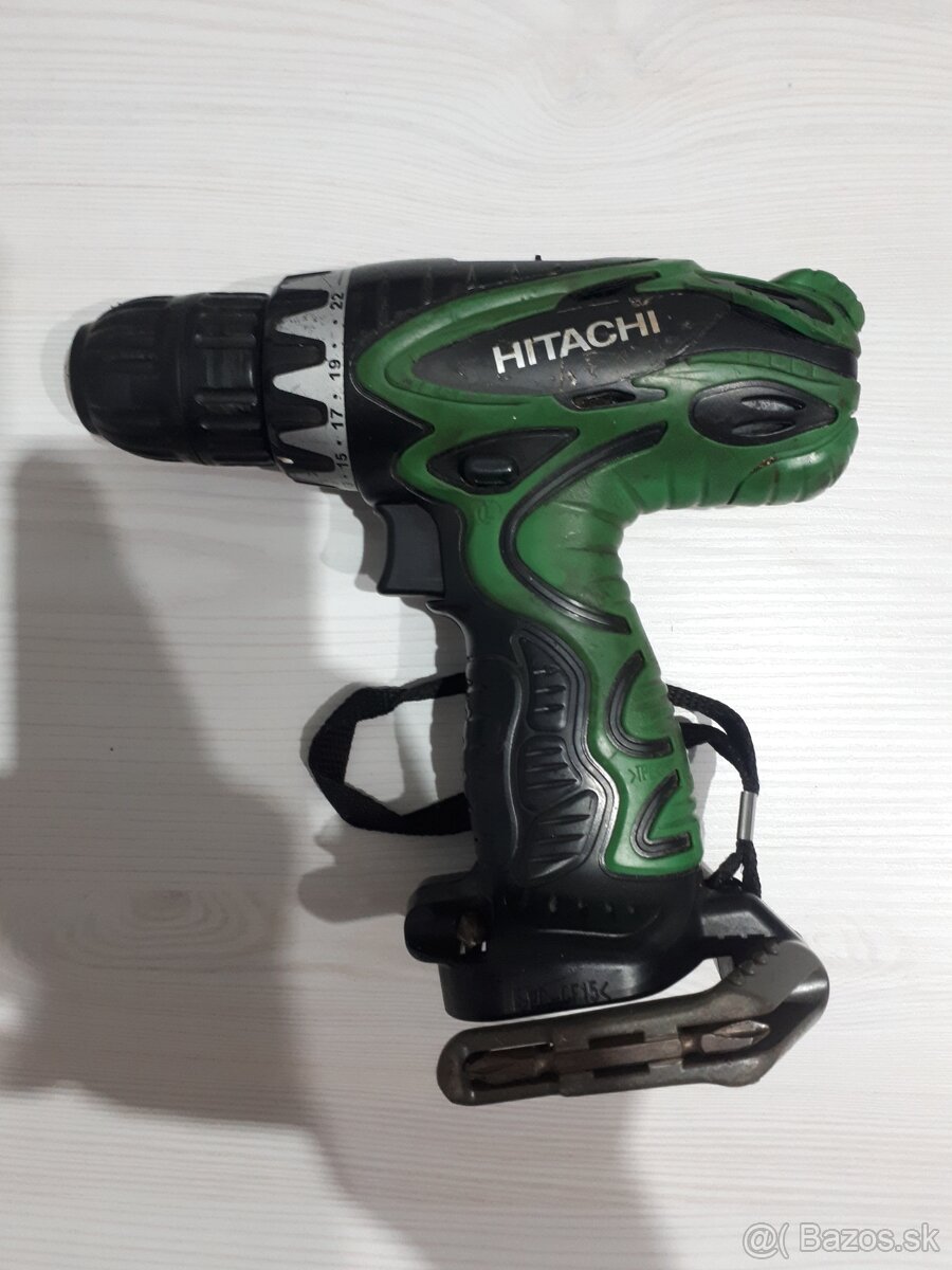 Akuskrutkovač HITACHI - 5
