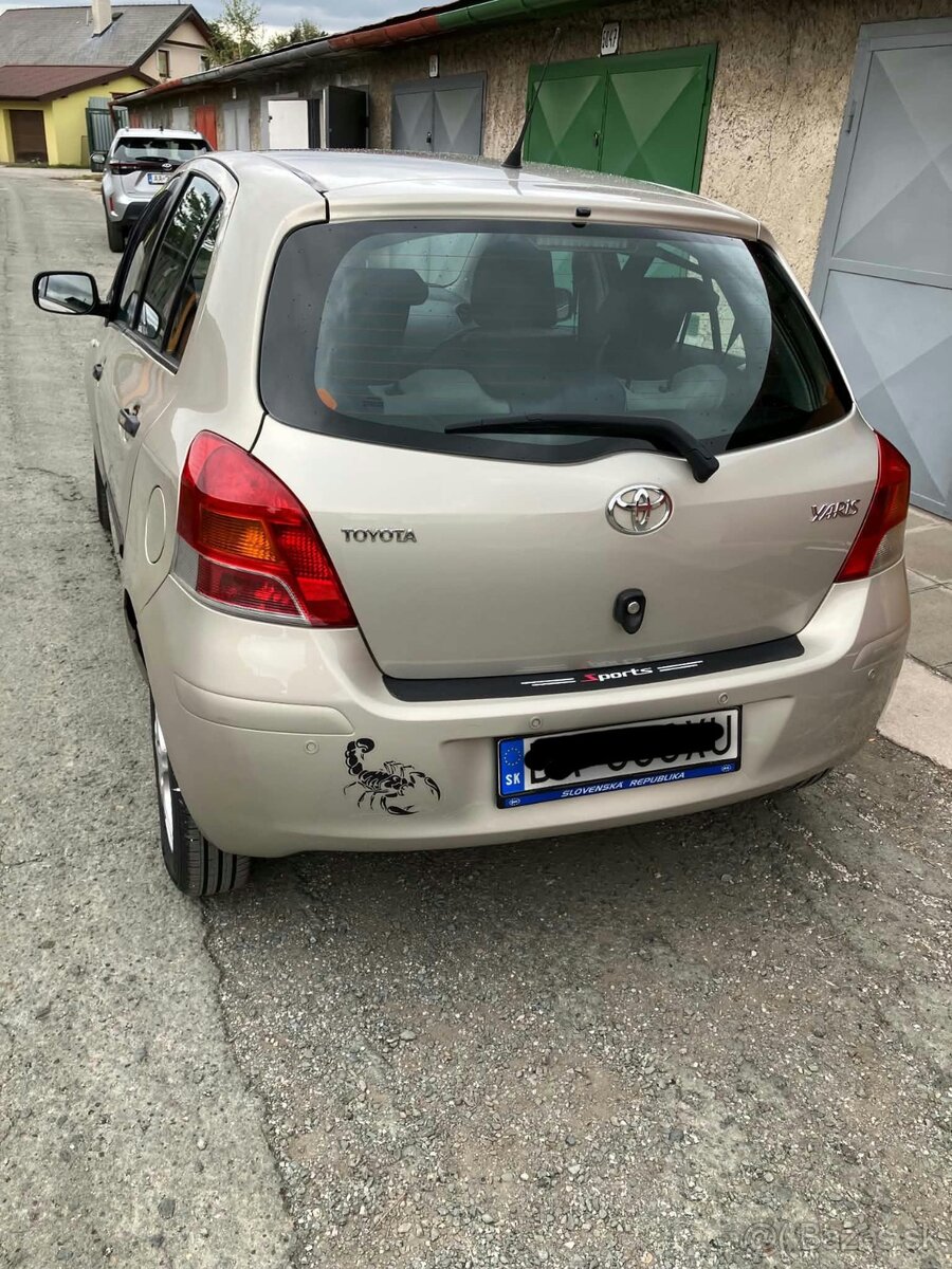 Toyota Yaris - 5