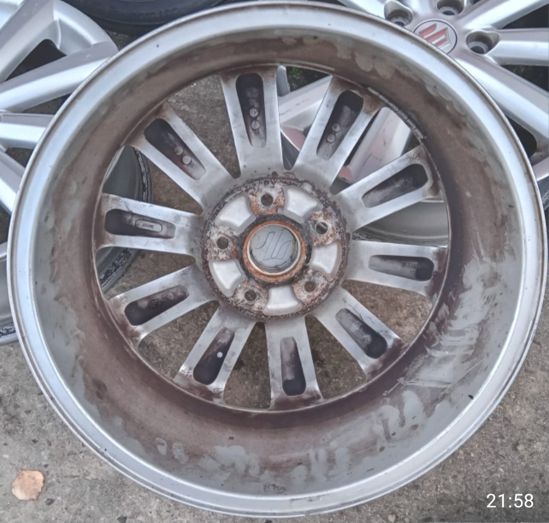 alu kolesá SUZUKI 17x6,5J - 5