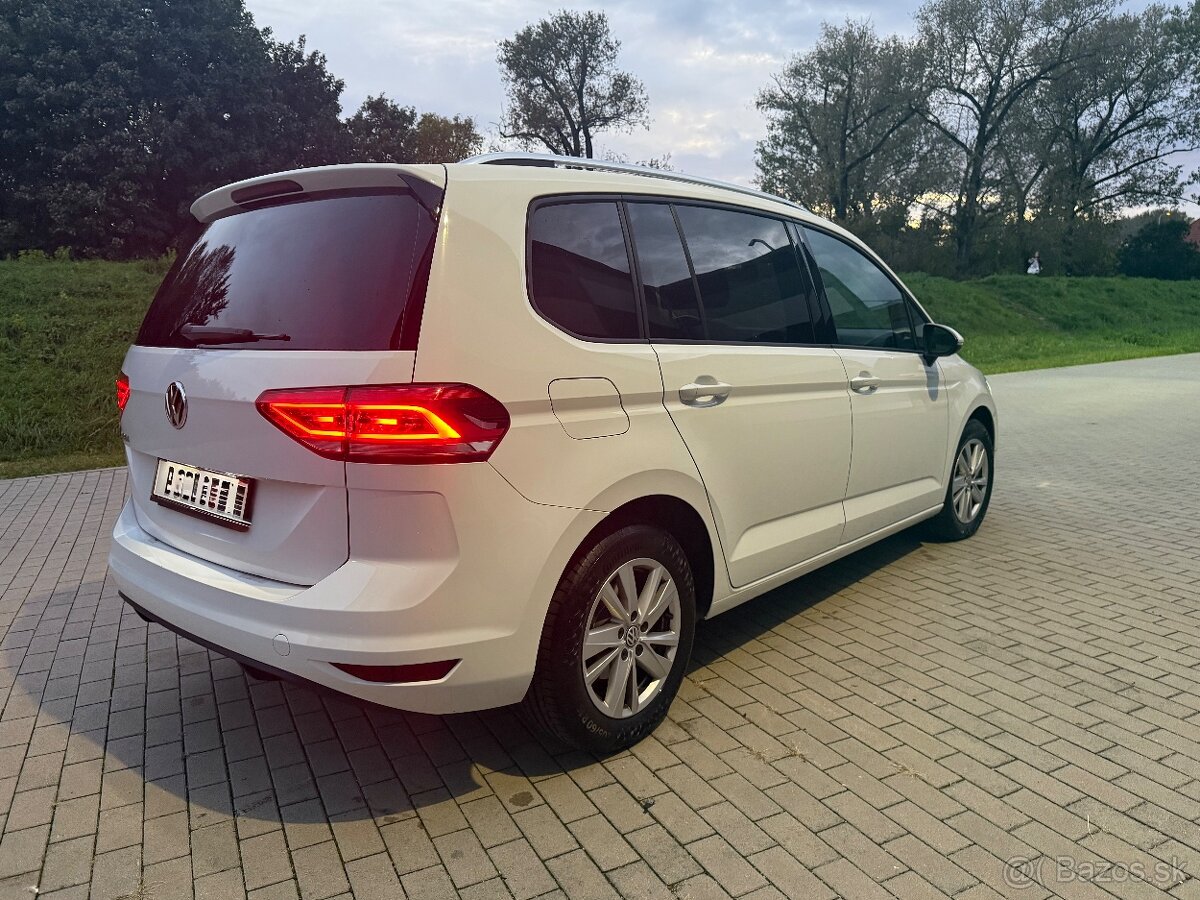 Volkswagen Touran 2.0 TDI Edition Comfortline DSG 2019 - 5