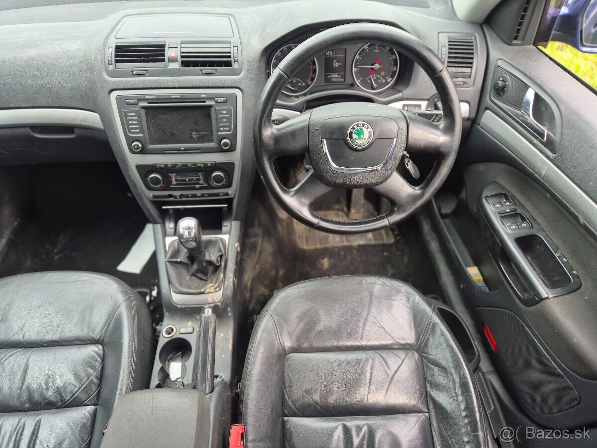 Predám kožené sedačky interiér pre Škoda Octavia II 2 - 5