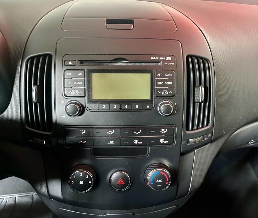 Hyundai i30 CW 1.6CRDi, SK ŠPZ - 5