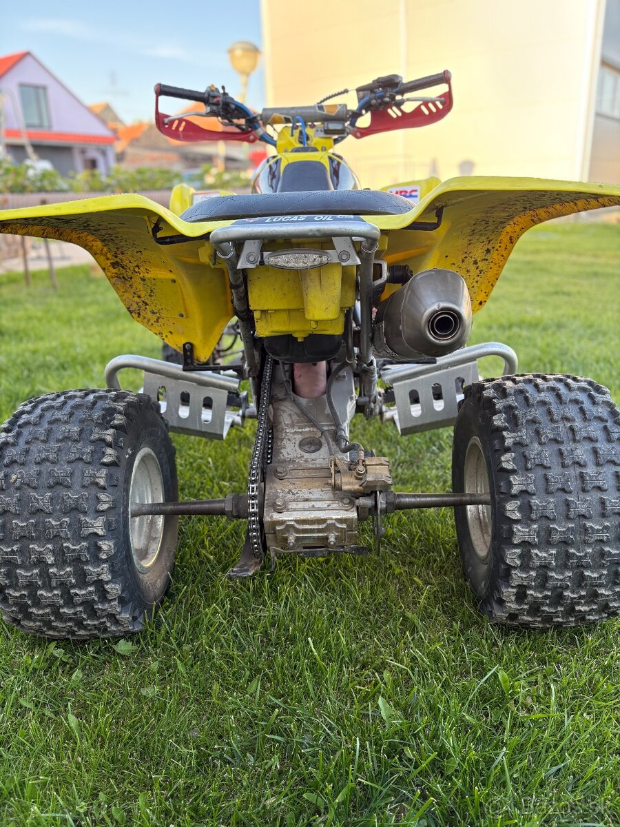 Suzuki LTZ 400