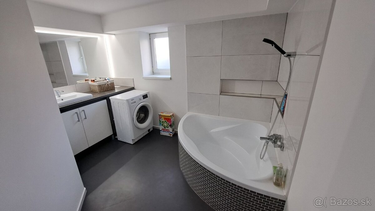 PREDAJ: Rodinný dom 6 izbový, pozemok 717m2, Liptovské Sliač - 5