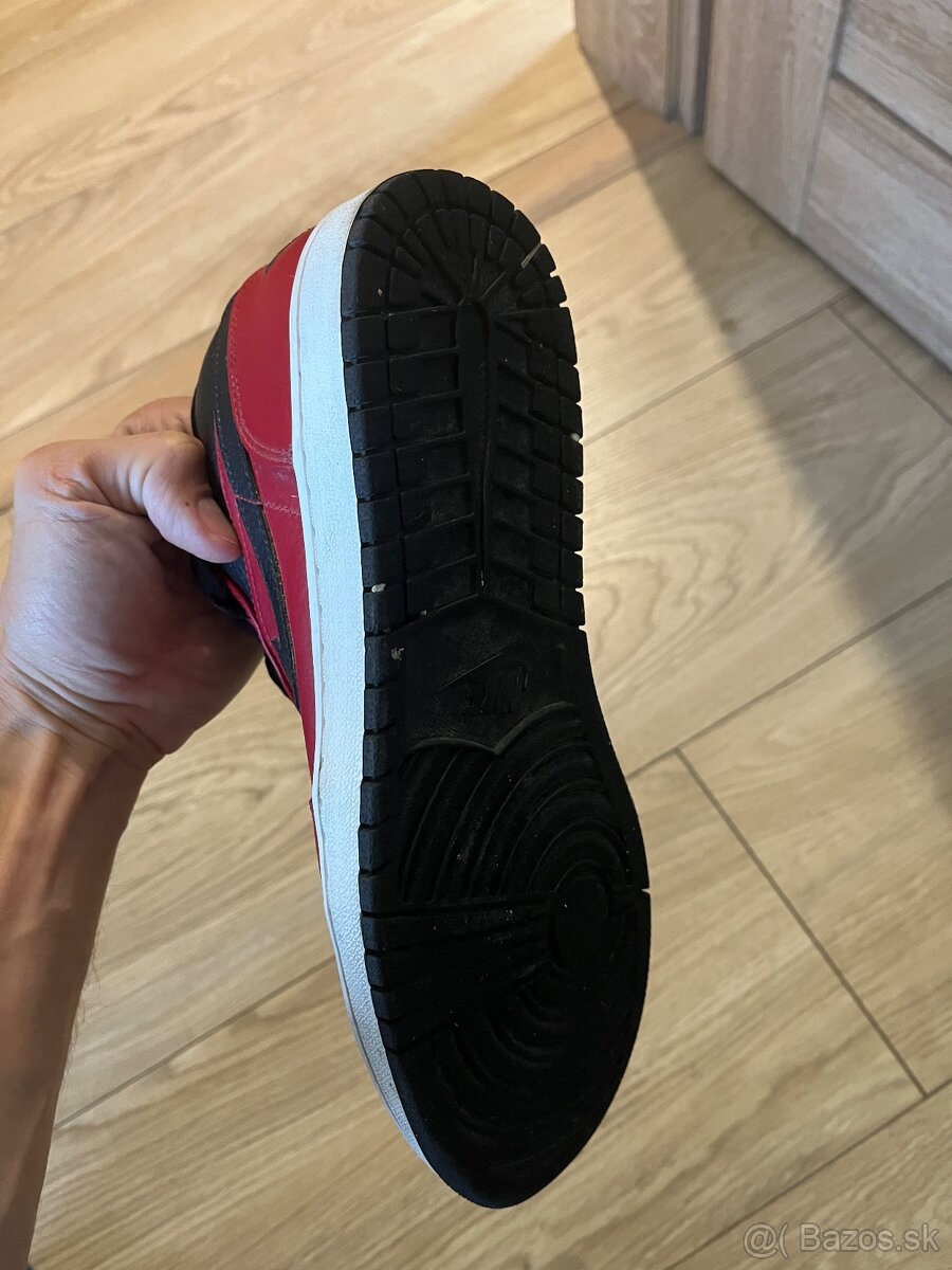 Nike Air Jordan Low 1 553558 605 - 5