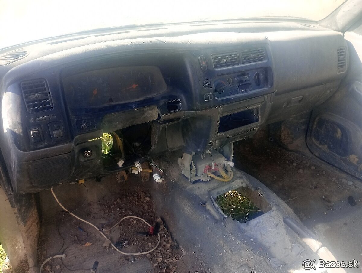 Kasna Mitsubishi L200 - 5