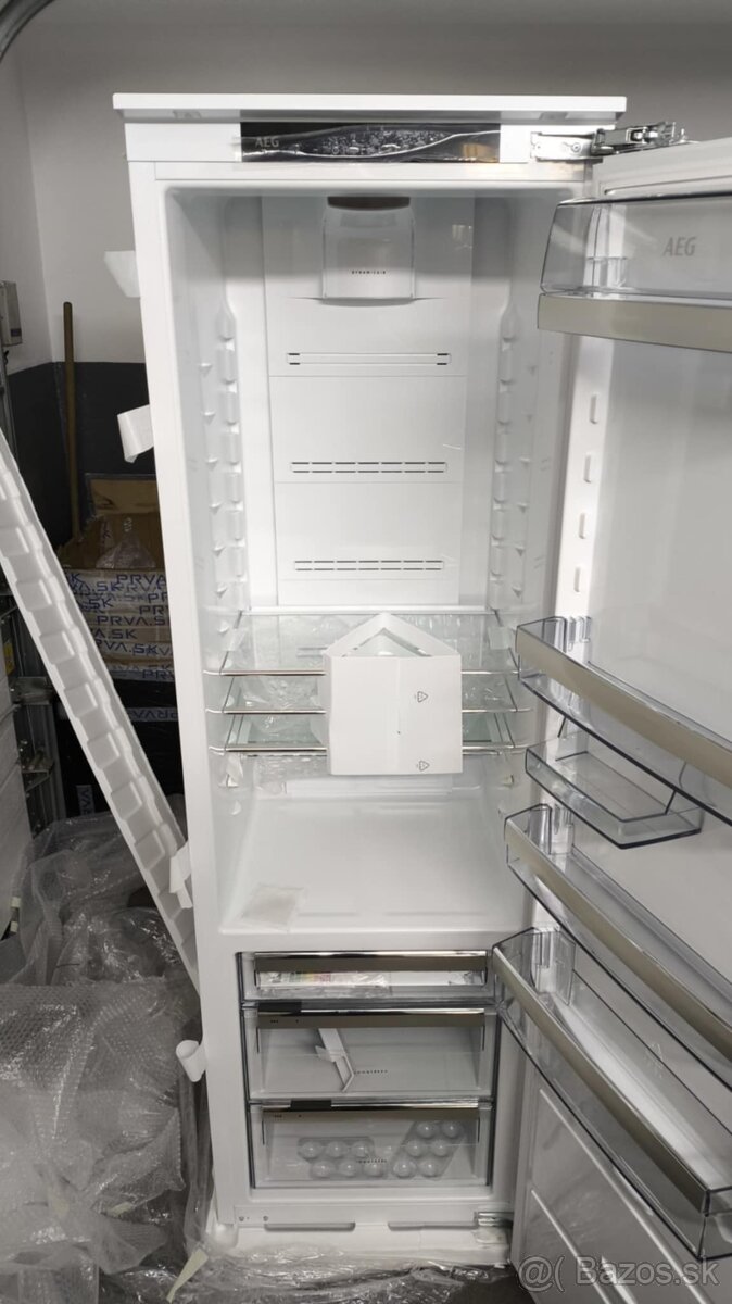 NOVA Chladnička AEG SKE818E9ZC - 5