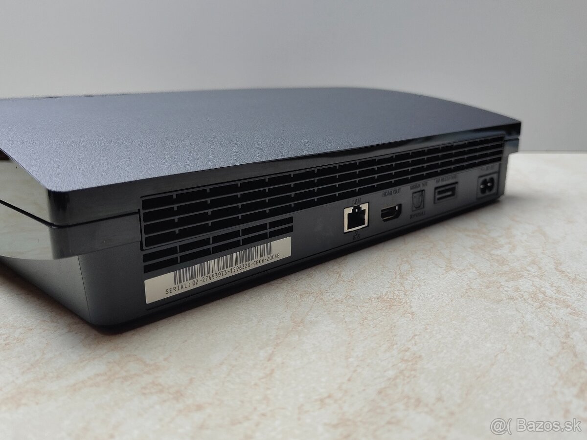 Upravená PS3 Slim CECH-2004B - 5