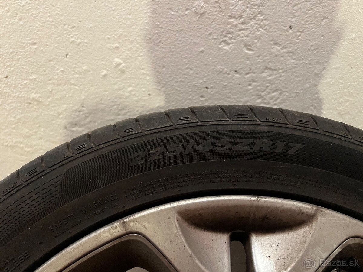 Hyundai i30 5x114,3, SD 67mm, letné Nexen 225/45 R17 XL 94 Y - 5