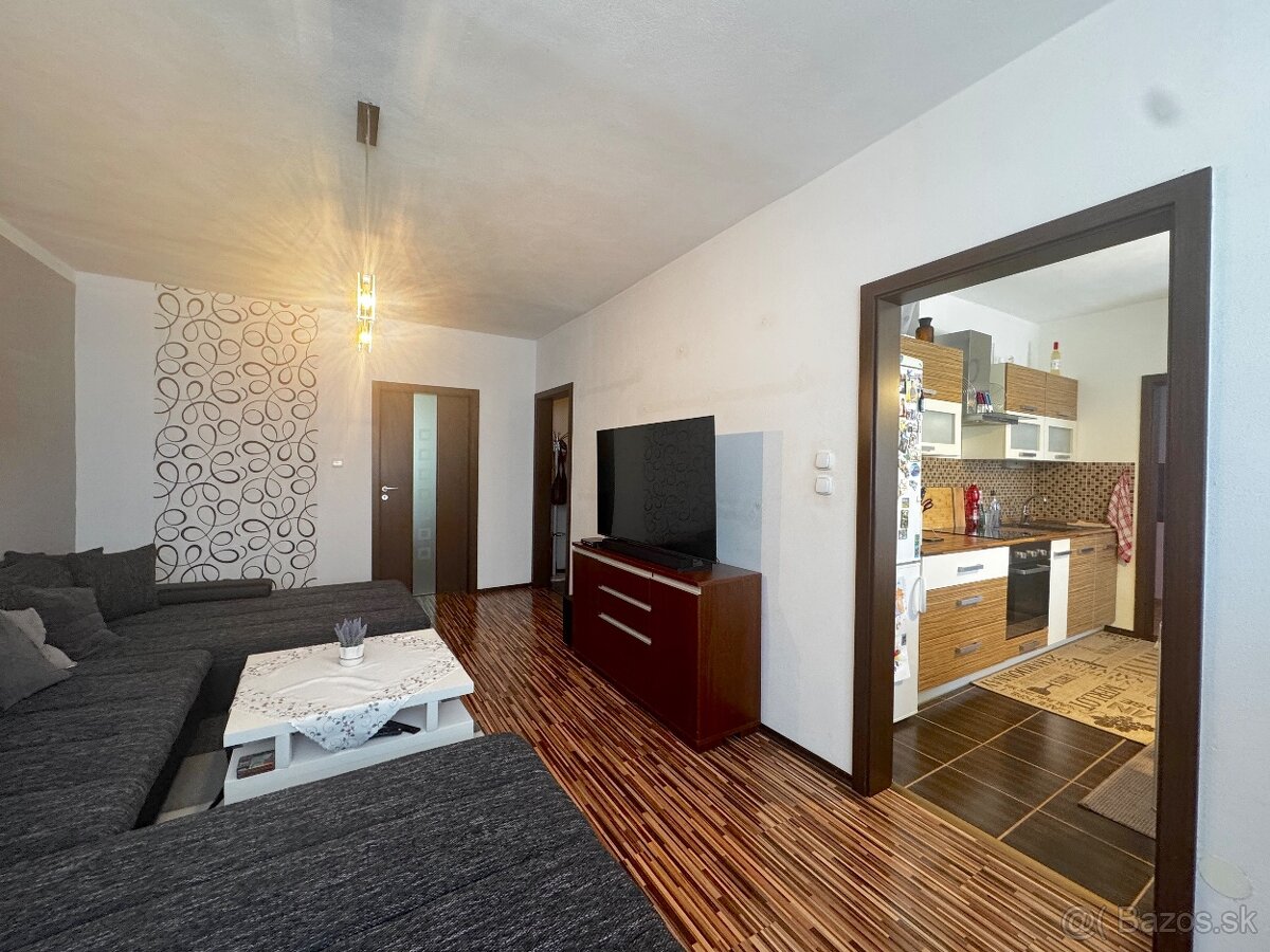 Na predaj 3-izbový byt v pokojnej lokalite v Leviciach - 5