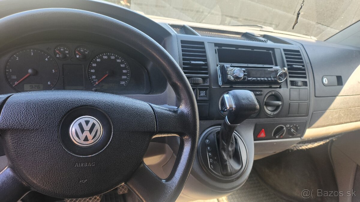 Volkswagen Transporter T5 - 5