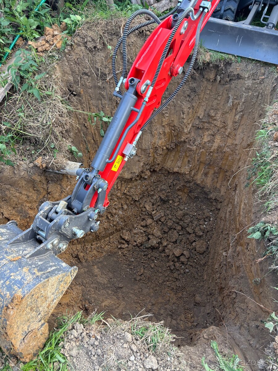 Práca s minibagrom - 5