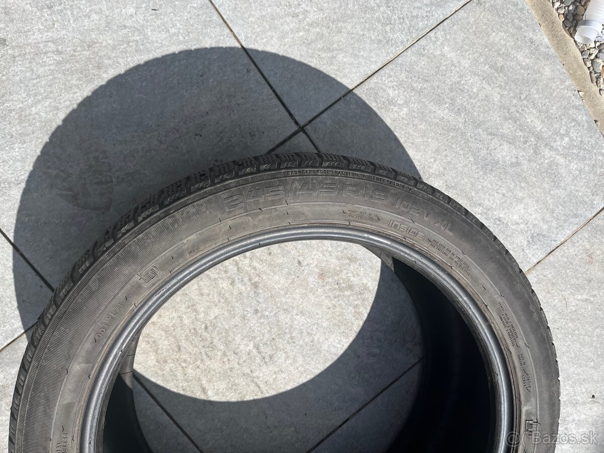 245/45 r19 zimne - 5