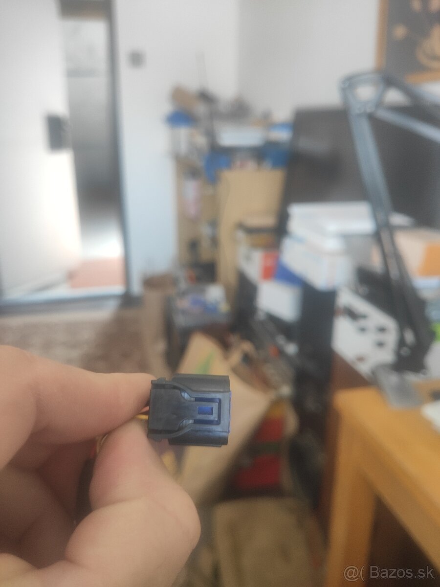 Predam kameru, tlacitko a osvetlenie - 5