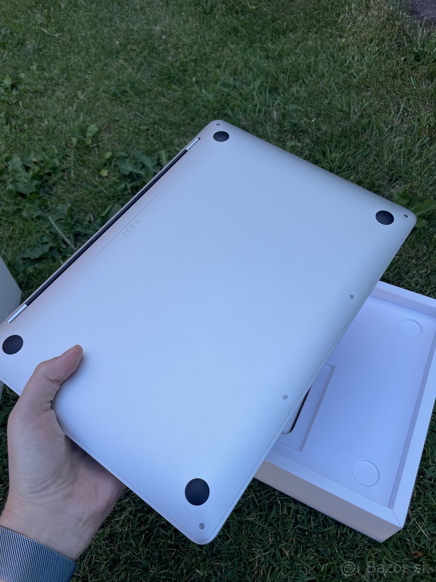 Macbook Pro M1 8/256 - 5