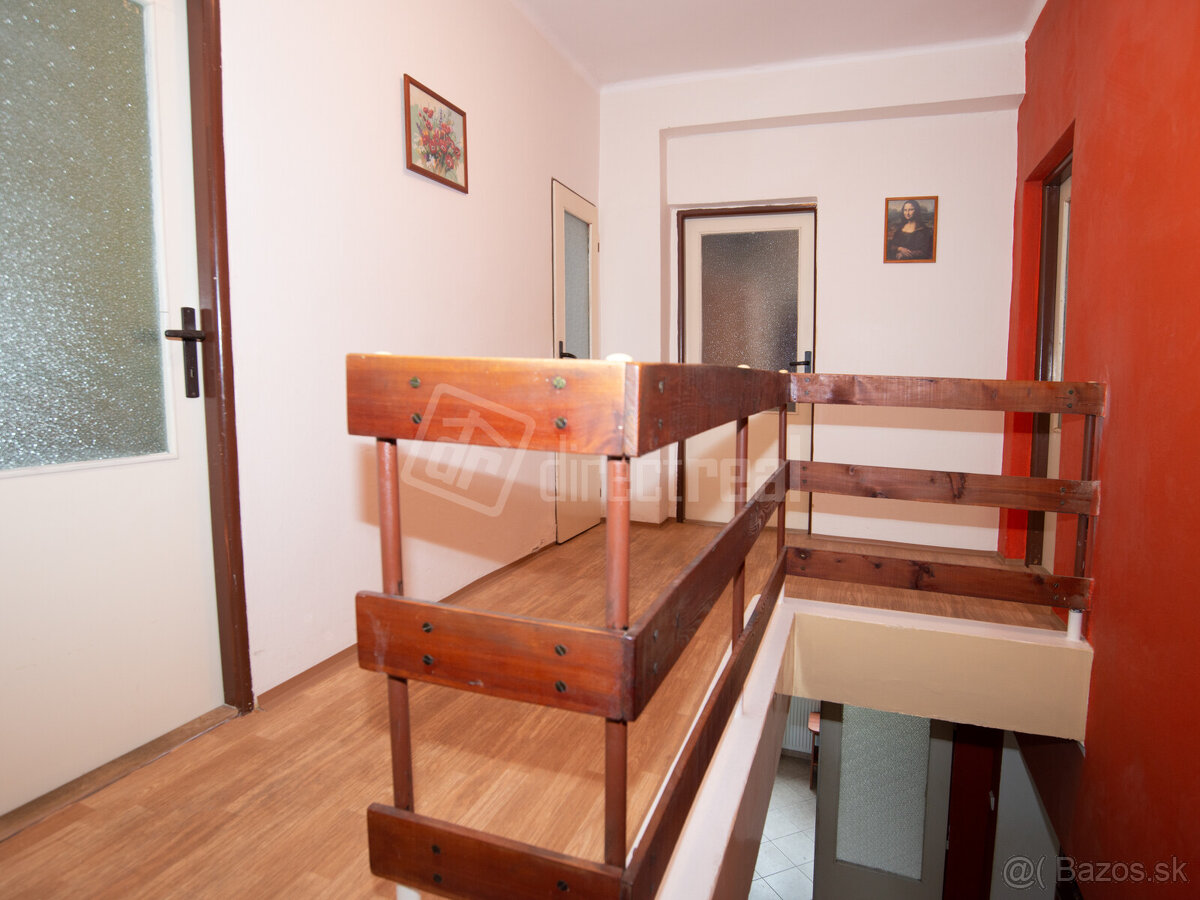 Veľký 7-izbový dom vo výbornej lokalite – pokoj vid… - 5