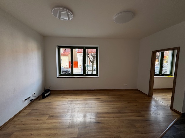 Prenájom, nebytoví priestor, - 5