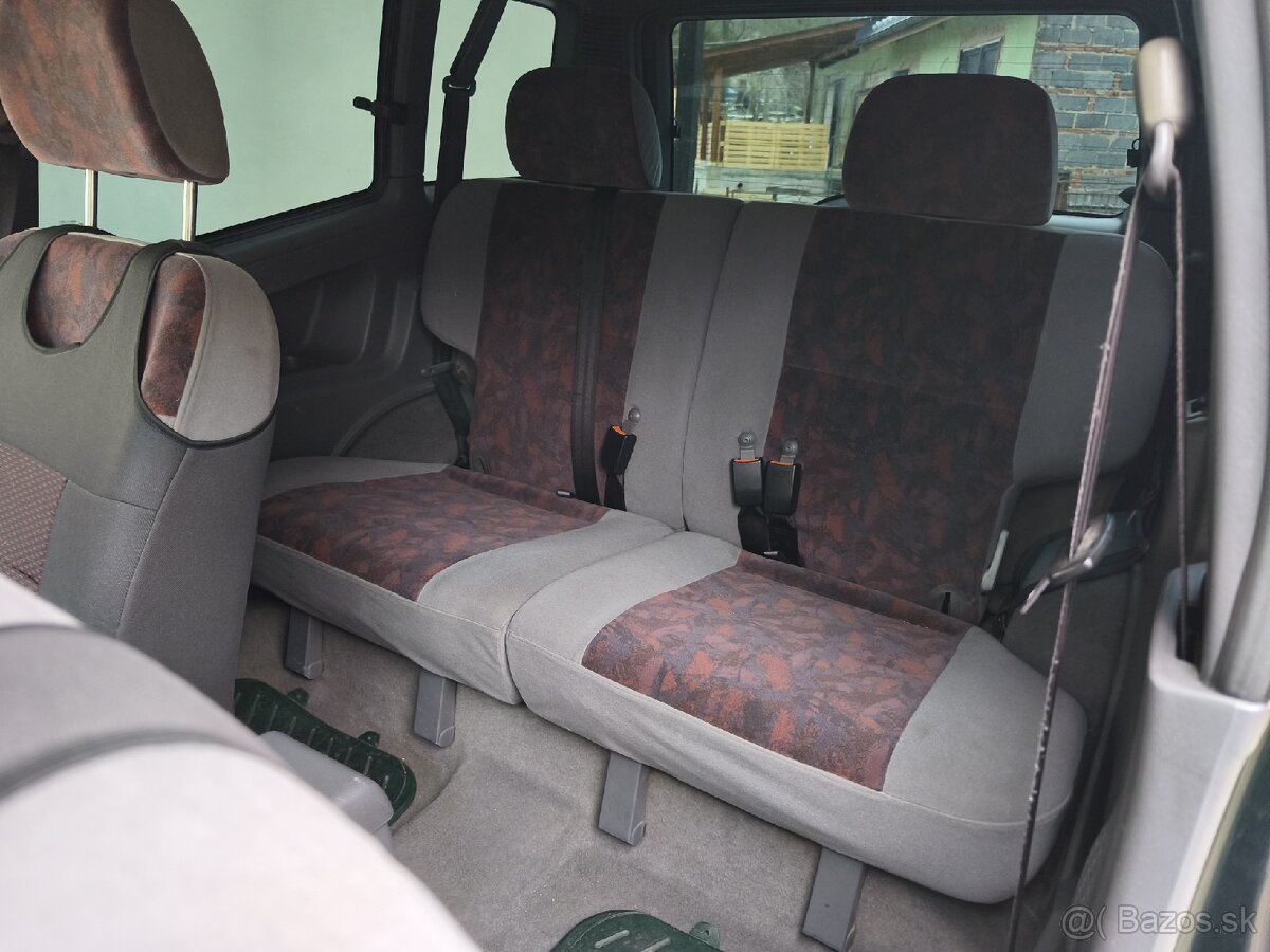 Nissan Terrano II - 5