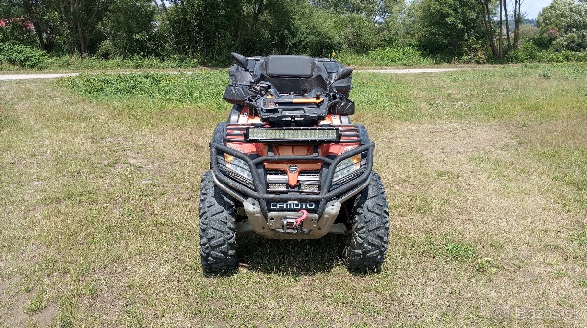 CF Gladiátor X8 800efi