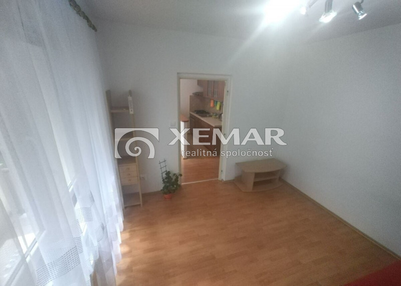 PREDAJ 1 izbový byt Zvolen - 5