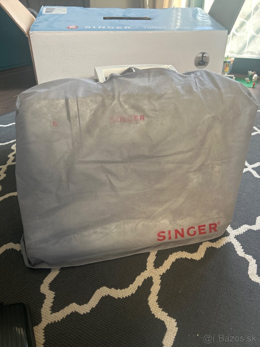 Singer Talent 3323 - 5