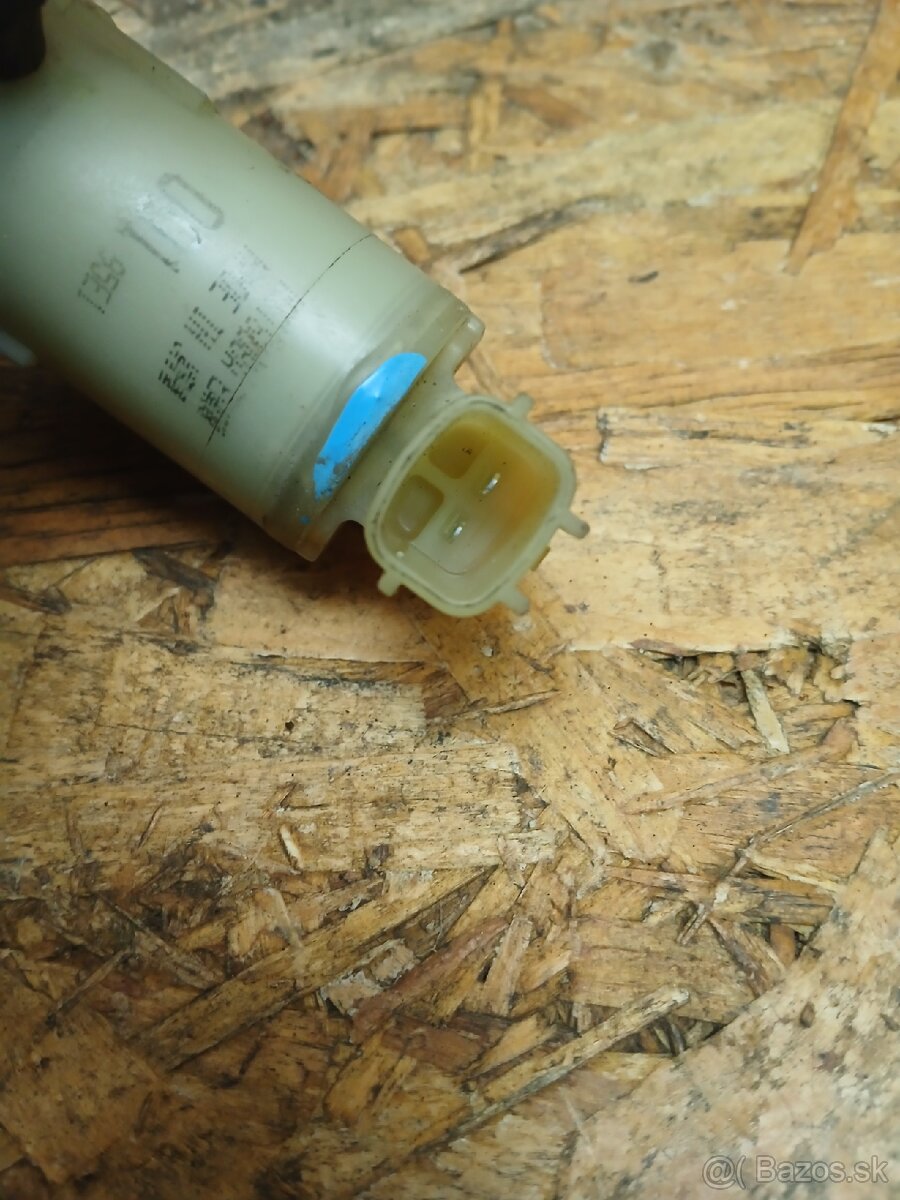 Mazda 2 čerpadlo ostrekovačov MITSUBA - 5