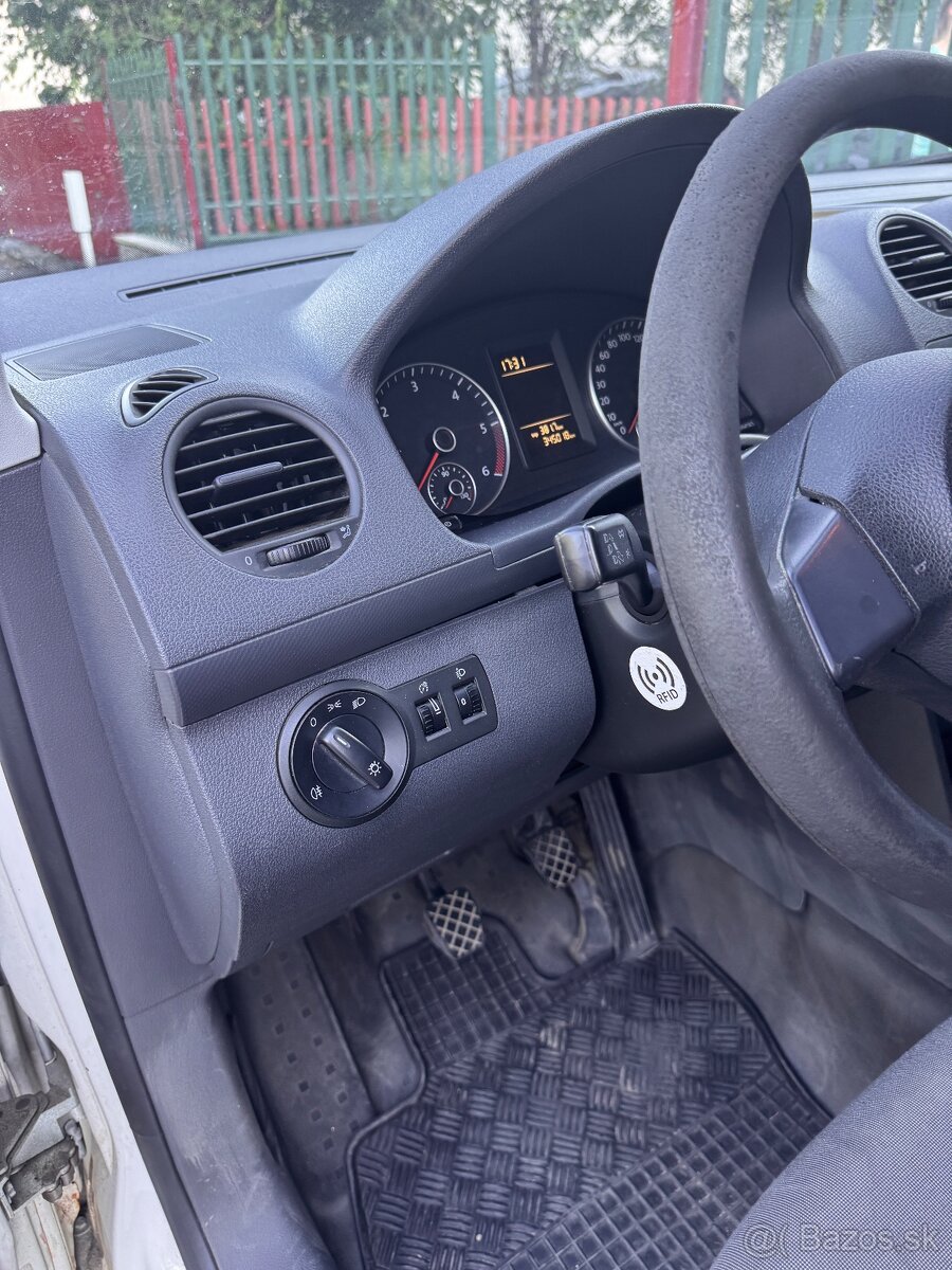 VW Caddy - 5