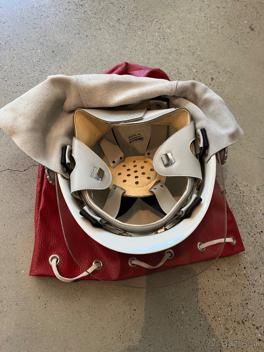 Hasičská prilba - 5