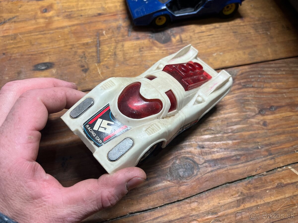 Staré autíčka 6 kusov + skákavka loptička - 5