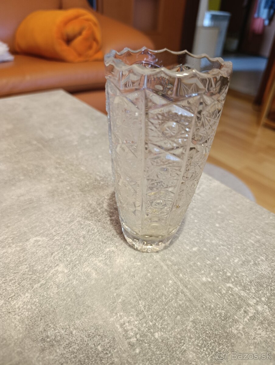 VYSOKA SKLENENA VAZA PLUS VAZY - 5