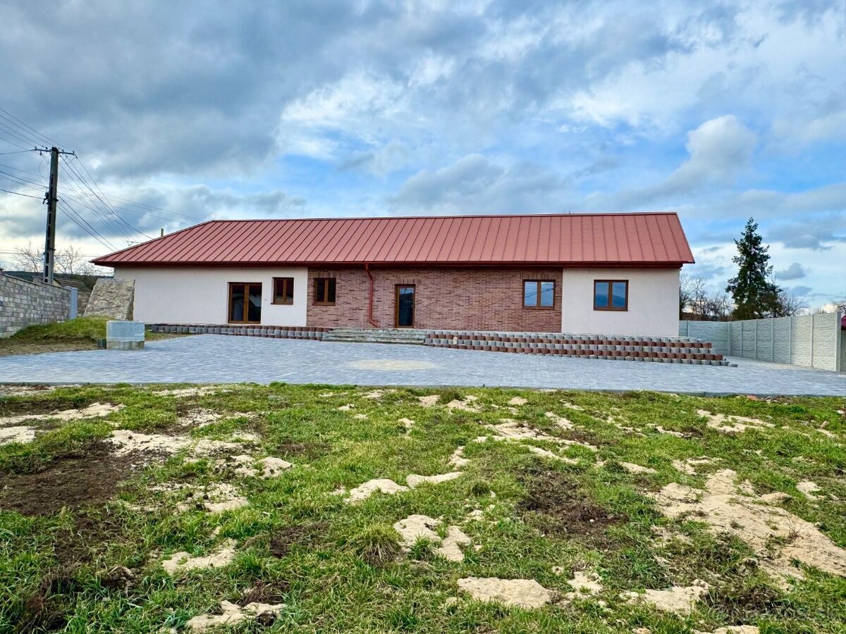 MAĎARSKO - HIDASNÉMETI - NOVOSTAVBA 4 IZBOVÝ RD 161 M2, TERA - 5