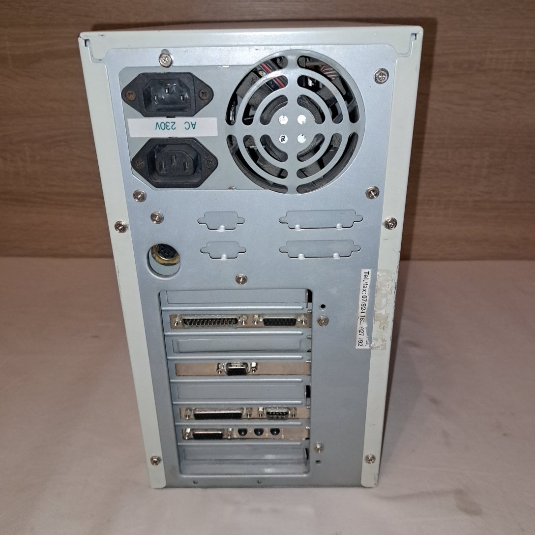 stary pocitac AMD 486dx4 100 - 5